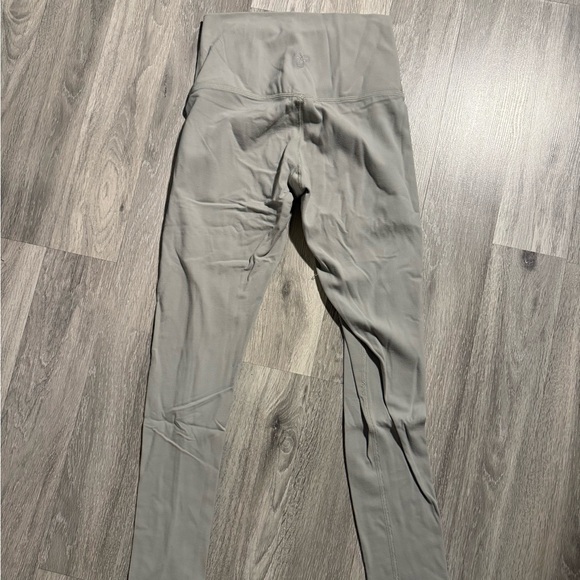 TNA Butter Leggings - Picture 4 of 4